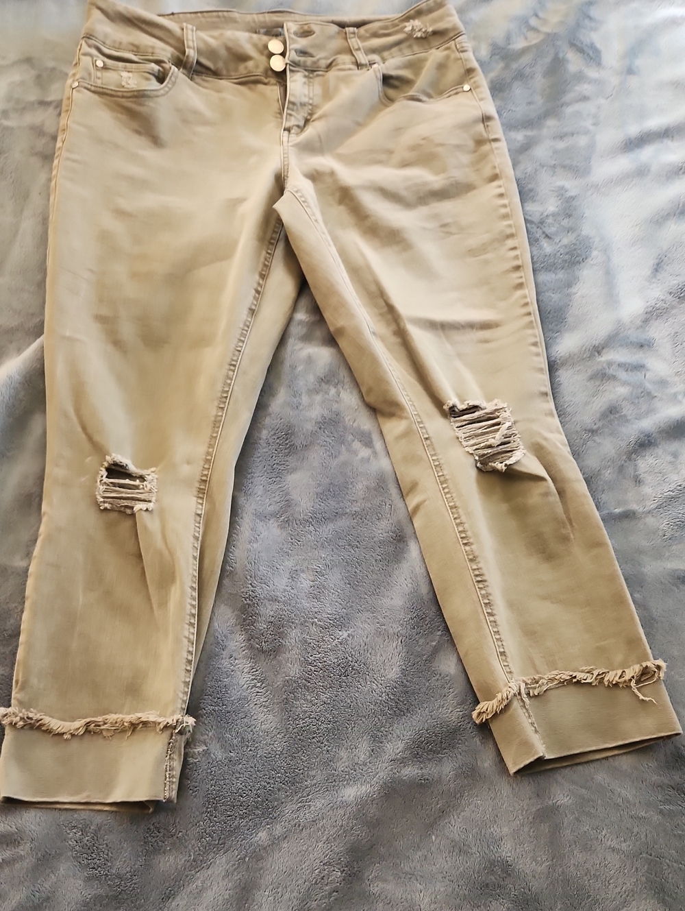 refuge Olive Green Distressed Ankle Jeans